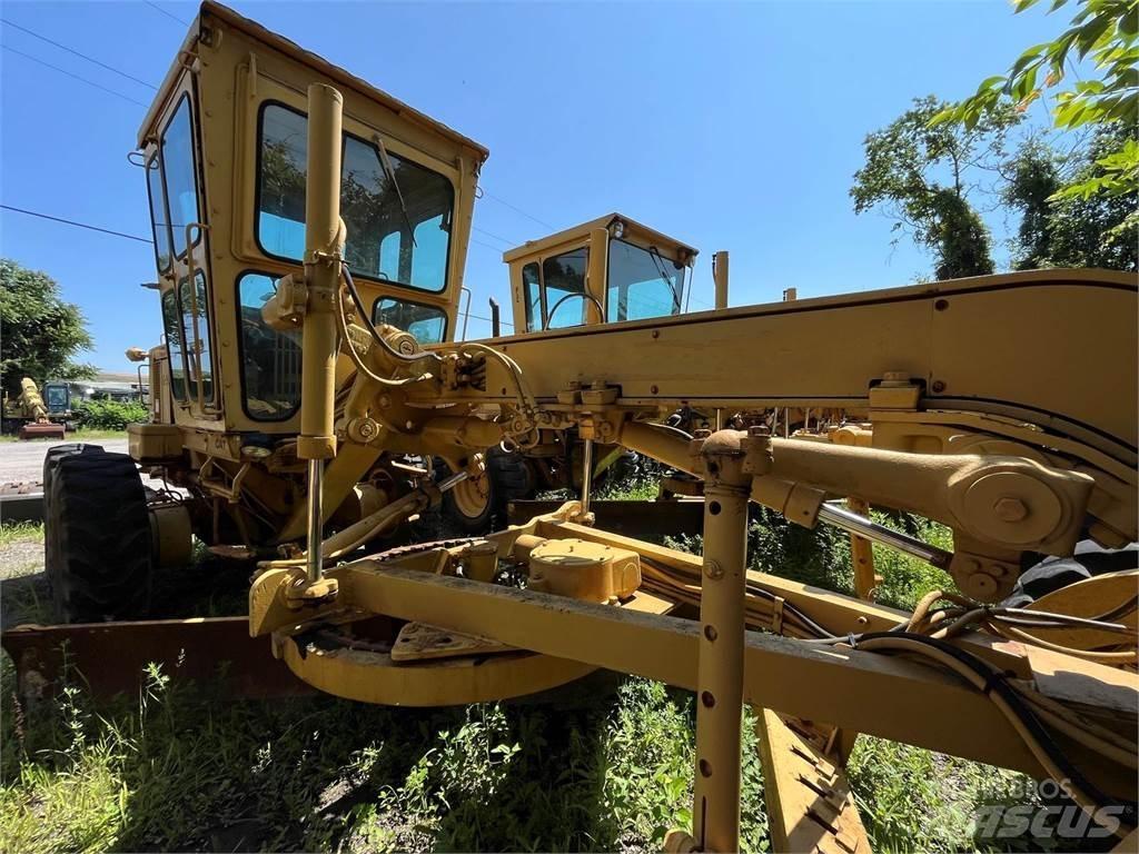 CAT 120G Niveleuse