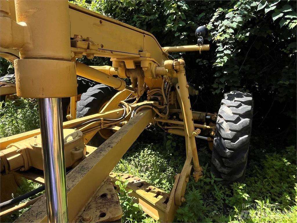 CAT 120G Niveleuse