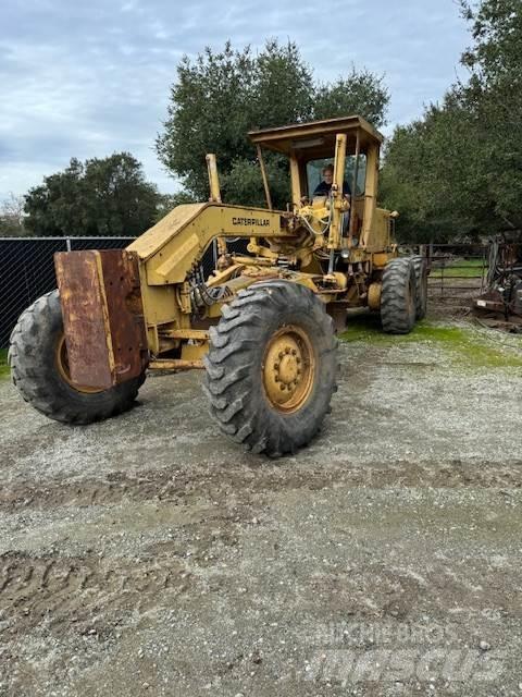 CAT 12G Niveleuse