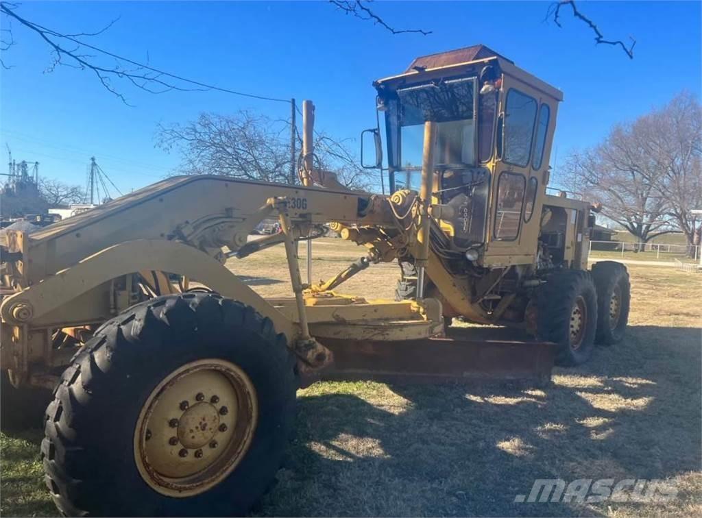 CAT 130G Niveleuse