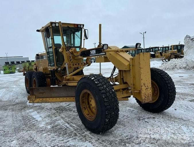 CAT 140H Niveleuse