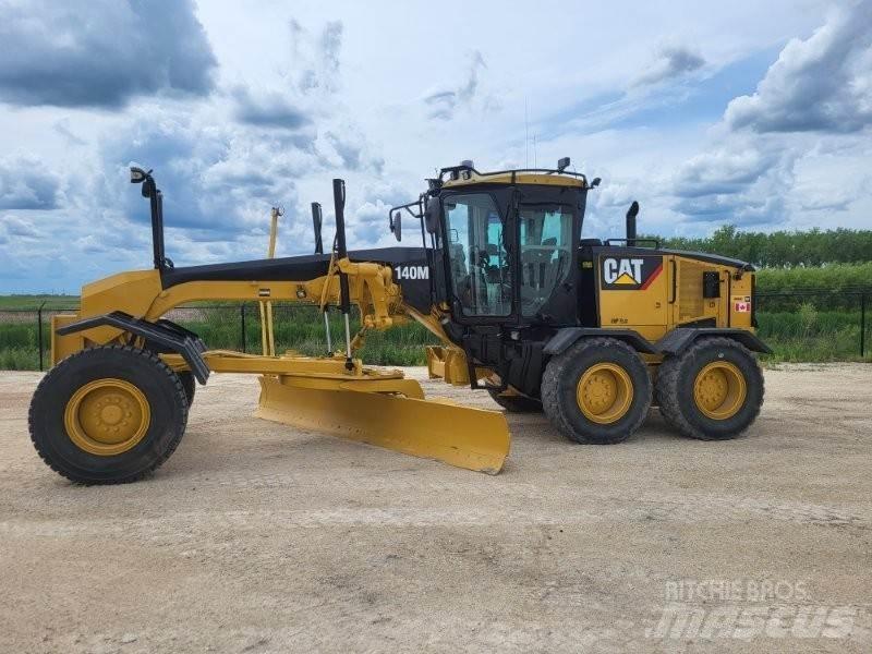 CAT 140M Niveleuse