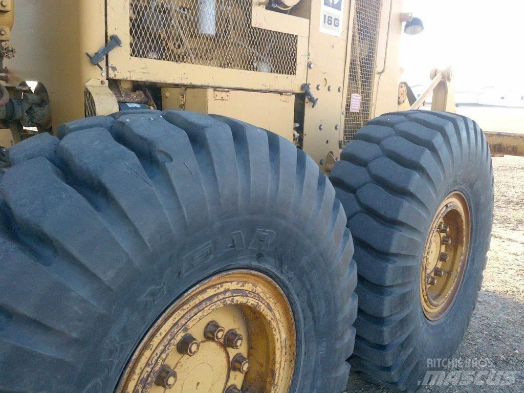 CAT 16G Niveleuse