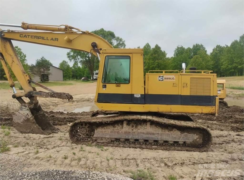 CAT 225 LC Pelle sur chenilles