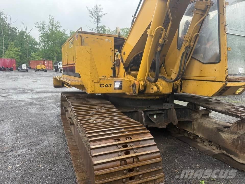 CAT 235B Pelle sur chenilles