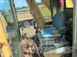 CAT 245 Pelle sur chenilles
