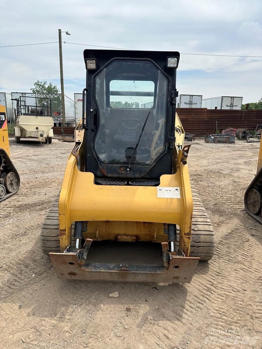 CAT 257B2 Chargeuse compacte
