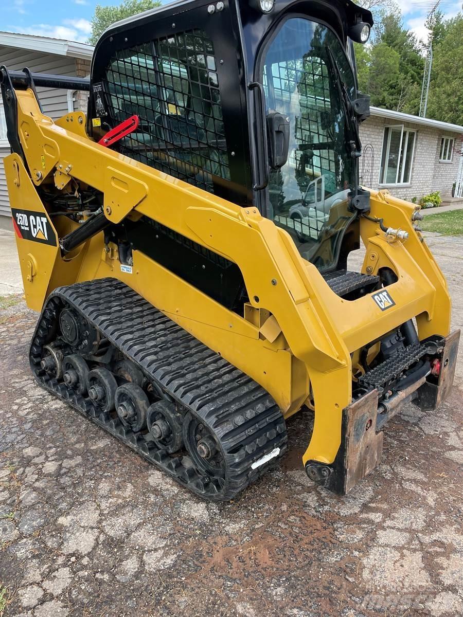 CAT 257D Chargeuse compacte