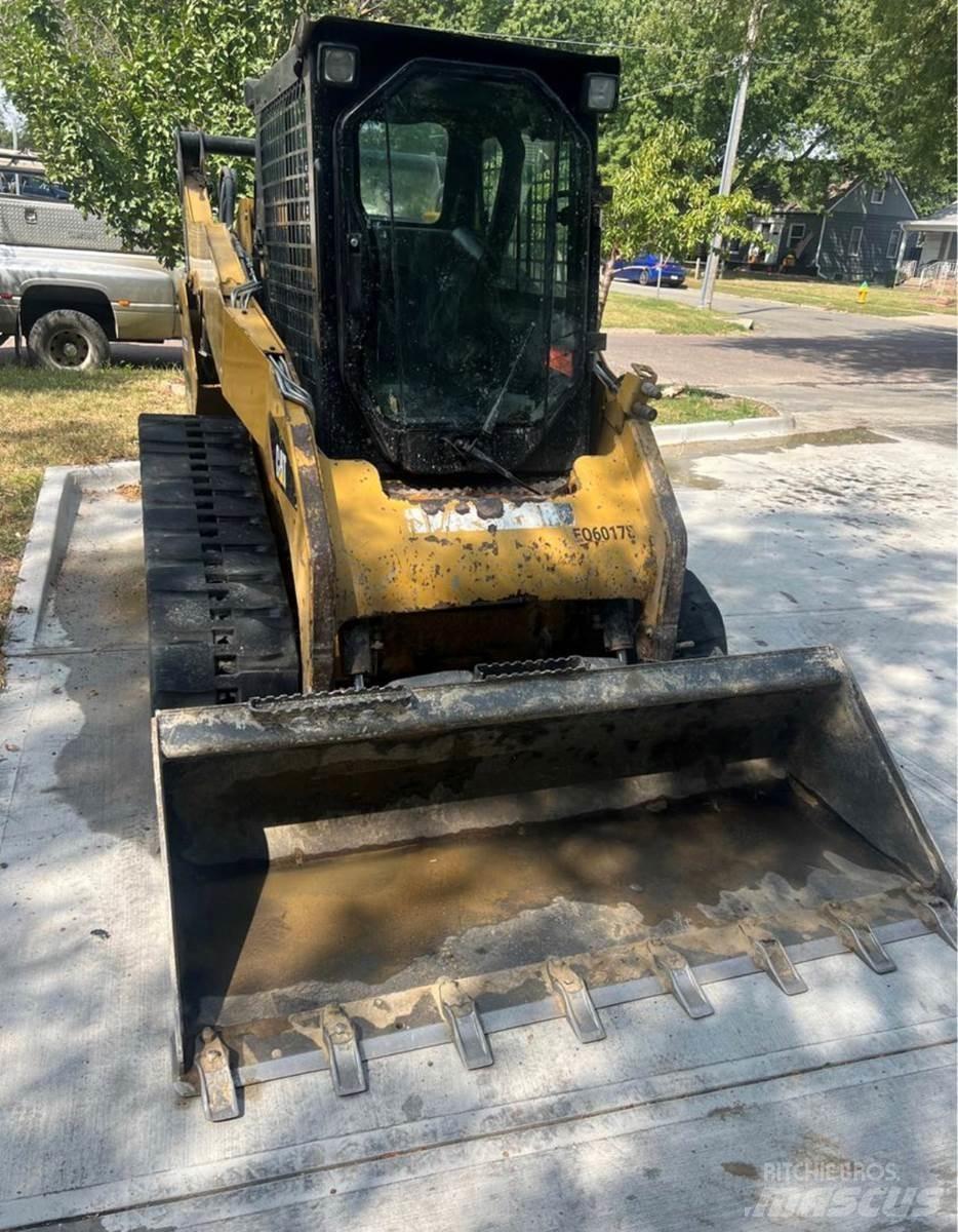 CAT 259B3 Chargeuse compacte