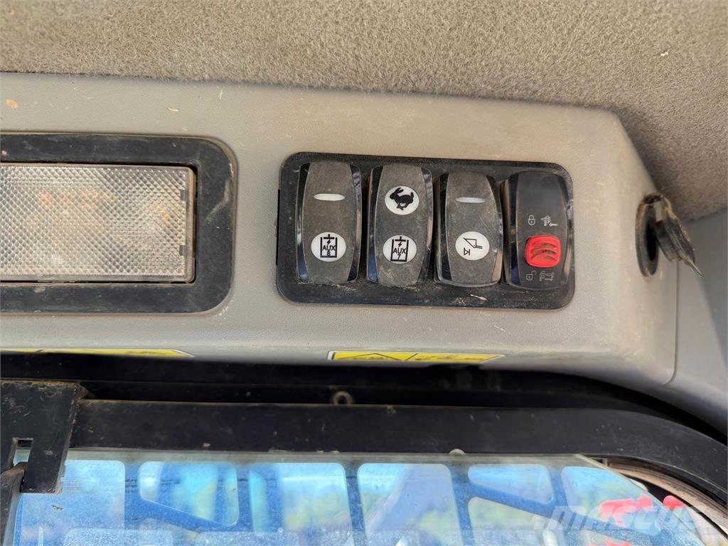 CAT 277D Chargeuse compacte