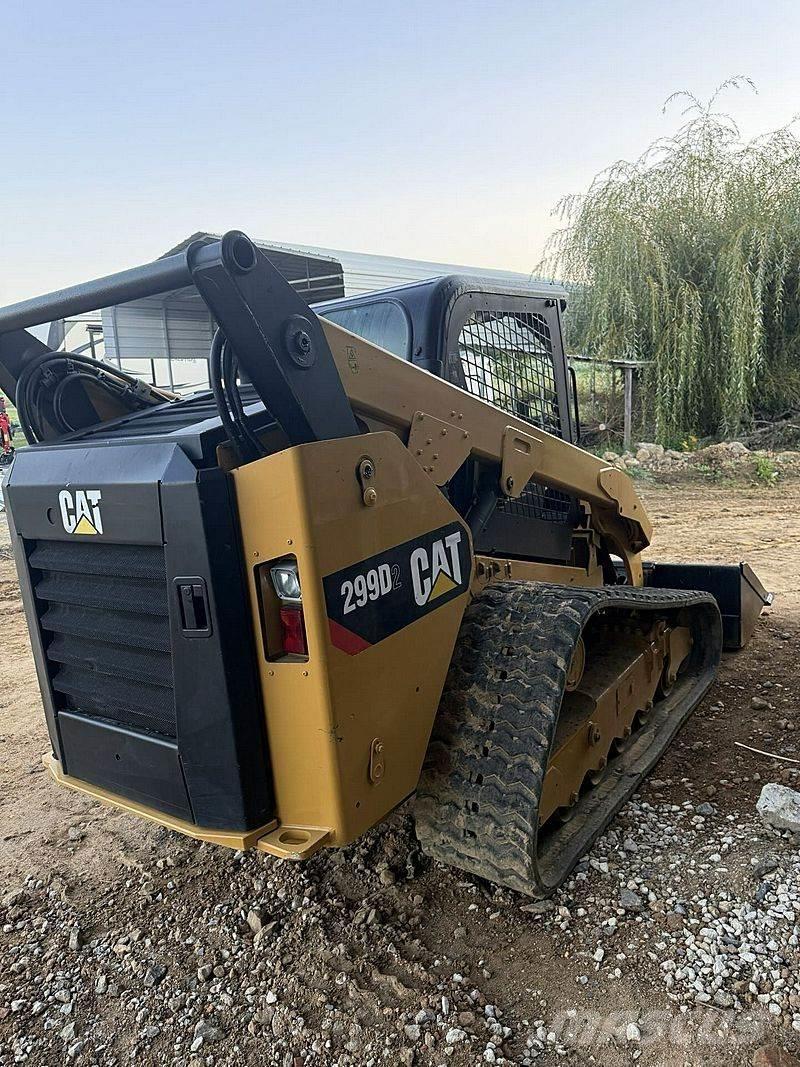 CAT 299D Chargeuse compacte