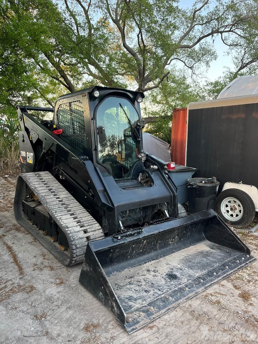 CAT 299D2 Chargeuse compacte
