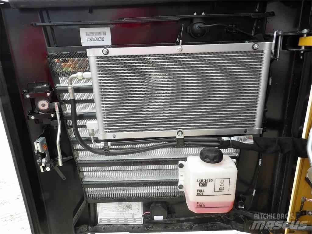 CAT 299D3 Chargeuse compacte