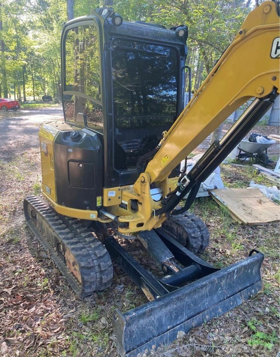 CAT 303CR Mini pelle < 7t