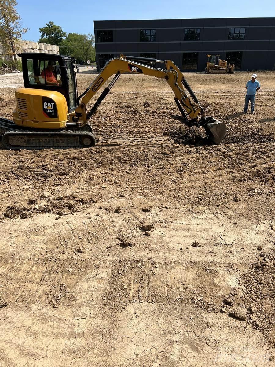 CAT 305 Mini pelle < 7t