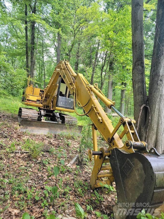 CAT 307 Pelle sur chenilles