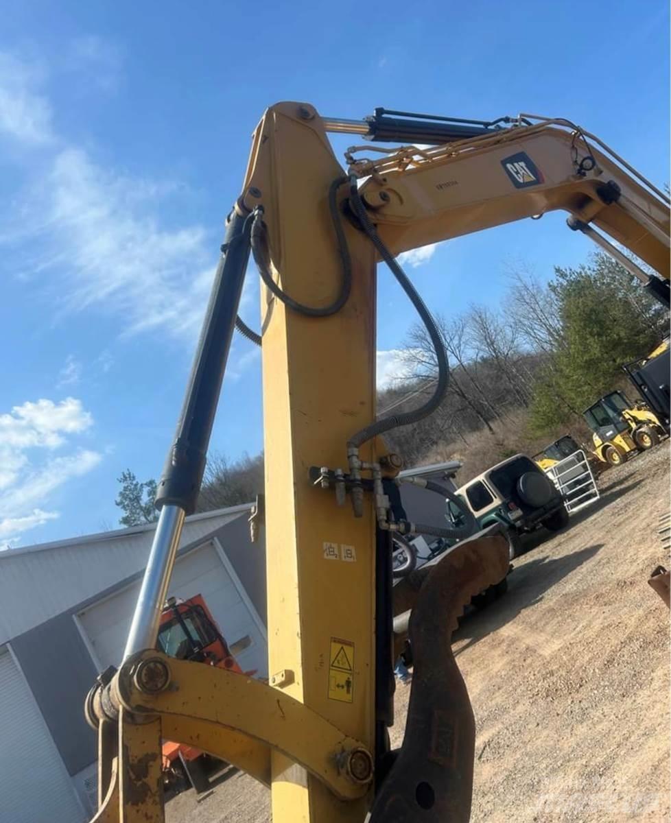 CAT 310 Pelle sur chenilles