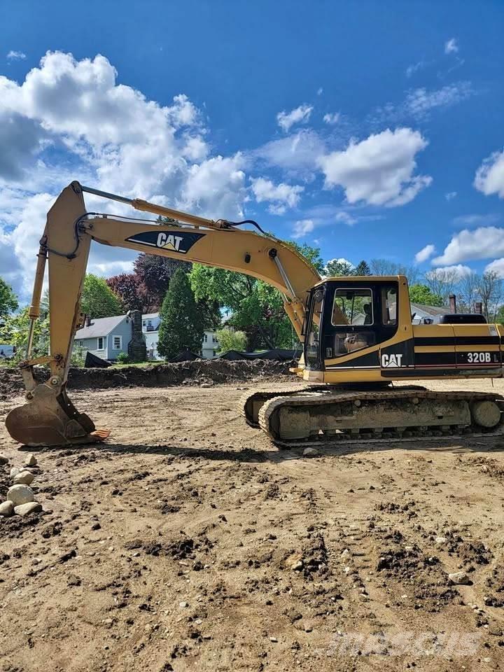 CAT 320BL Pelle sur chenilles