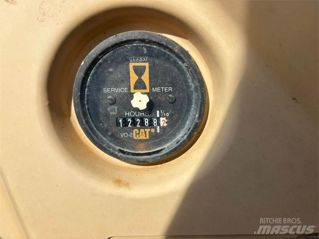 CAT 320L Pelle sur chenilles