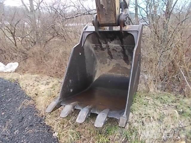 CAT 322L Pelle sur chenilles