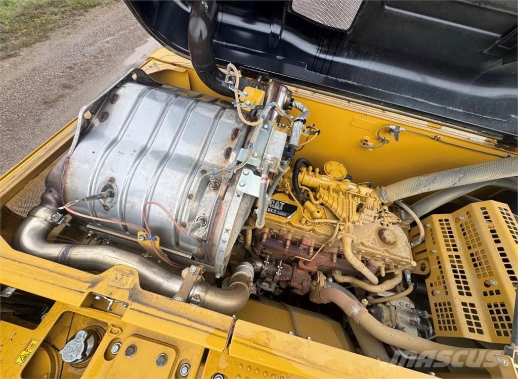 CAT 323FL Pelle sur chenilles