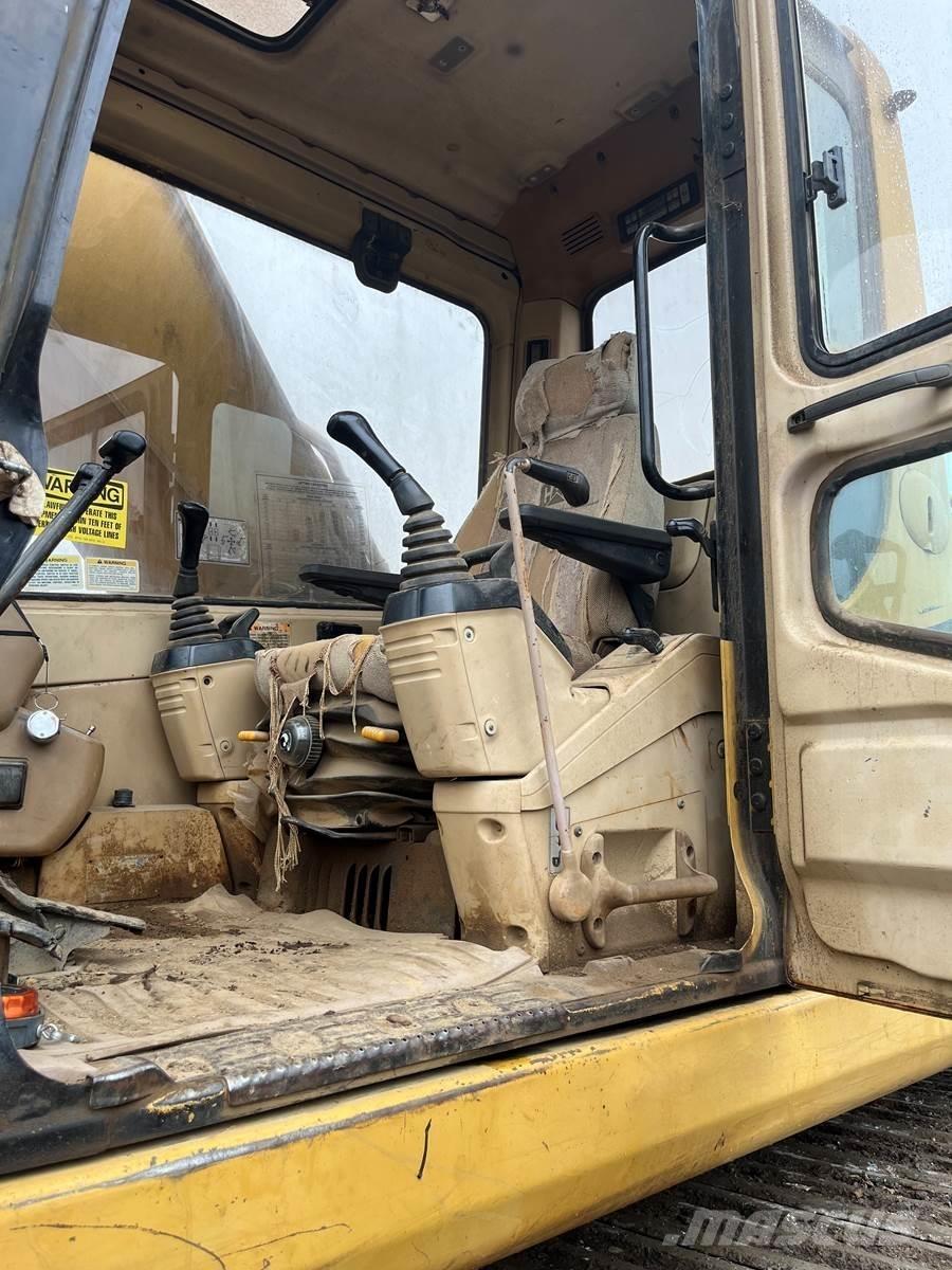 CAT 325 Pelle sur chenilles