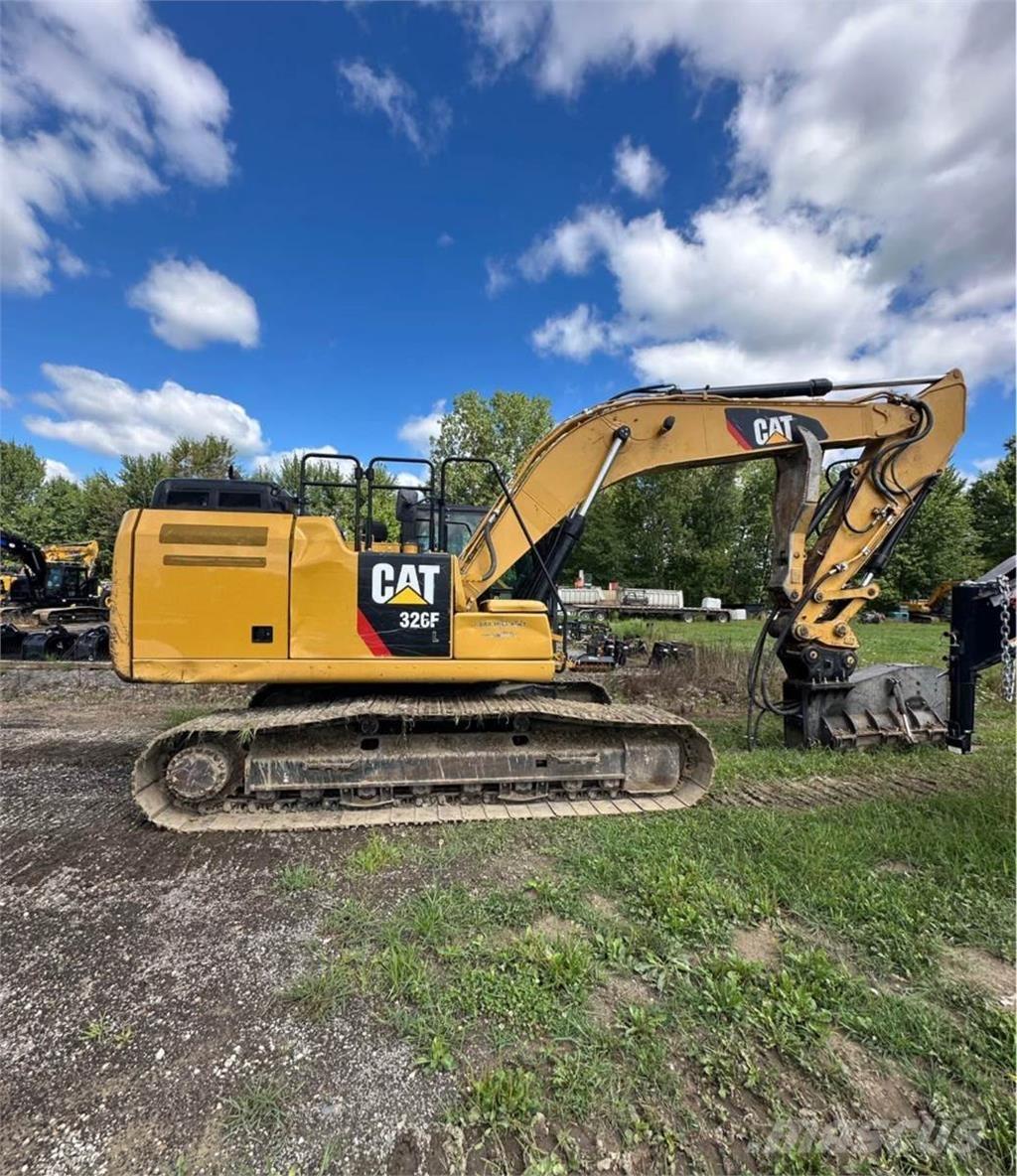 CAT 326FL Pelle sur chenilles
