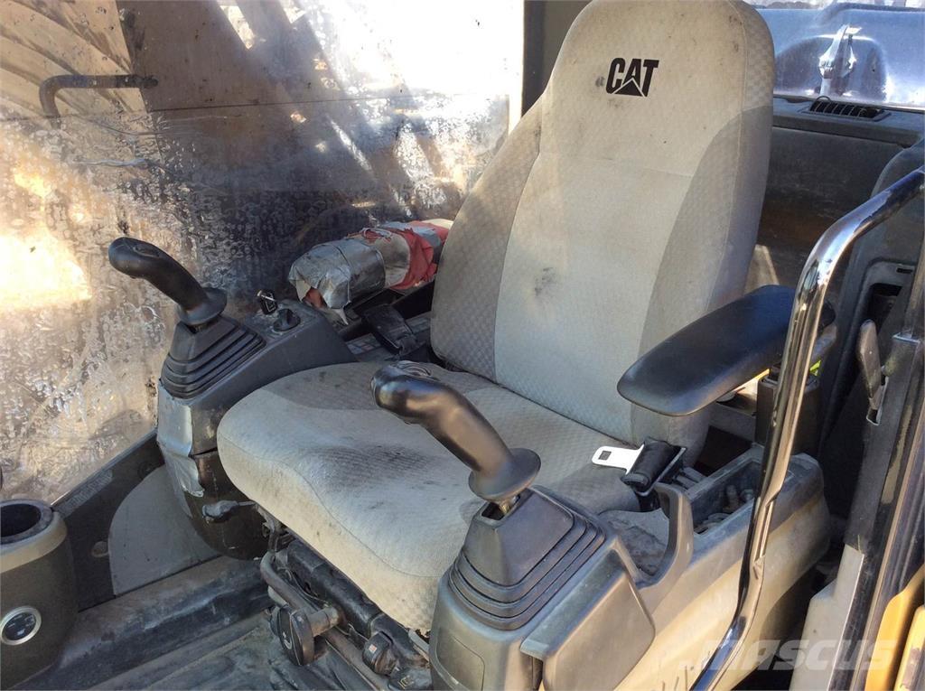 CAT 329DL Pelle sur chenilles