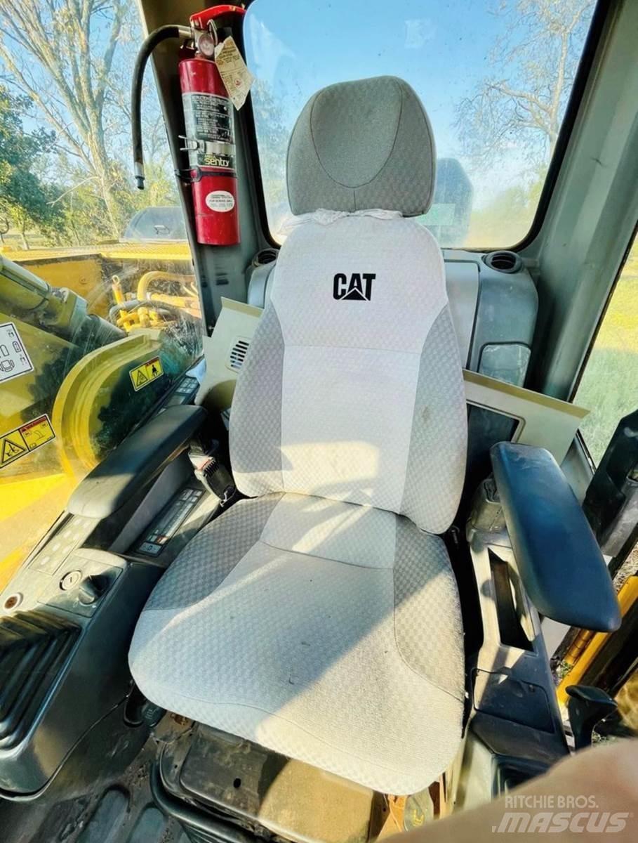 CAT 330DL Pelle sur chenilles