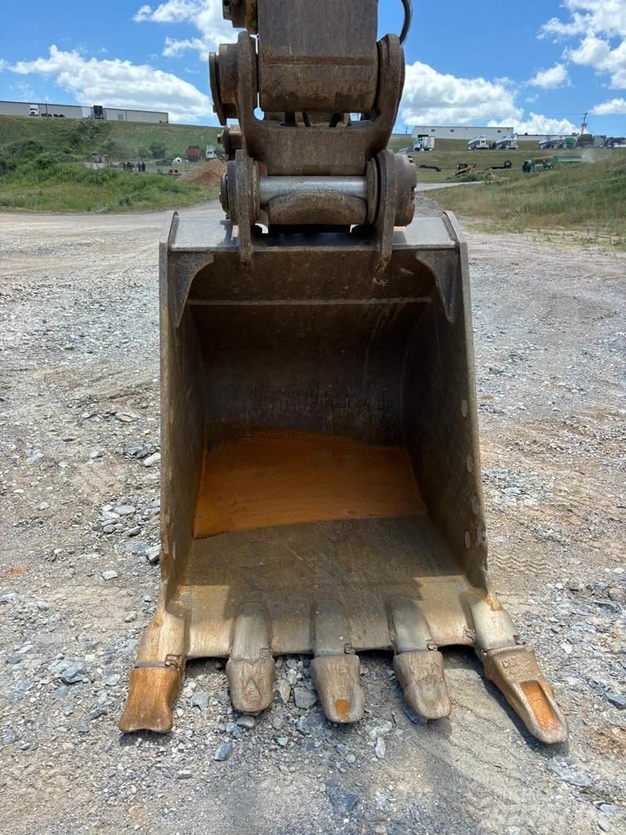 CAT 330DL Pelle sur chenilles