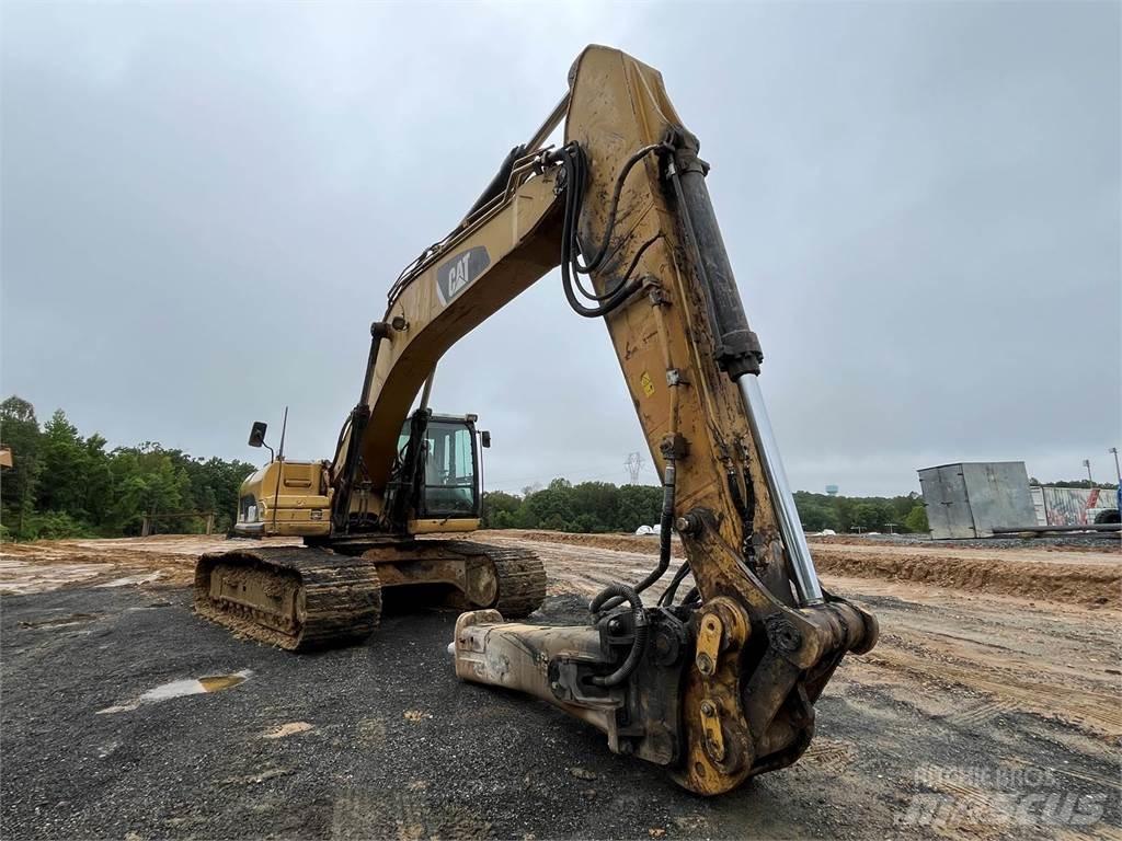 CAT 330DL Pelle sur chenilles