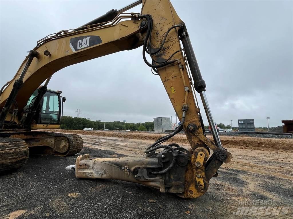 CAT 330DL Pelle sur chenilles