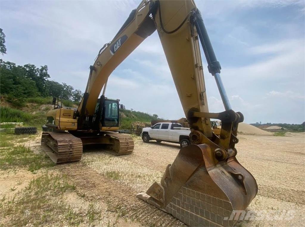 CAT 330DL Pelle sur chenilles