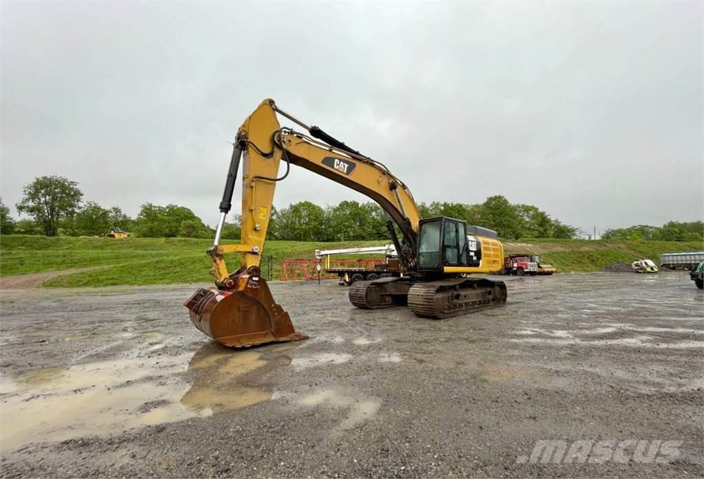 CAT 349E Pelle sur chenilles