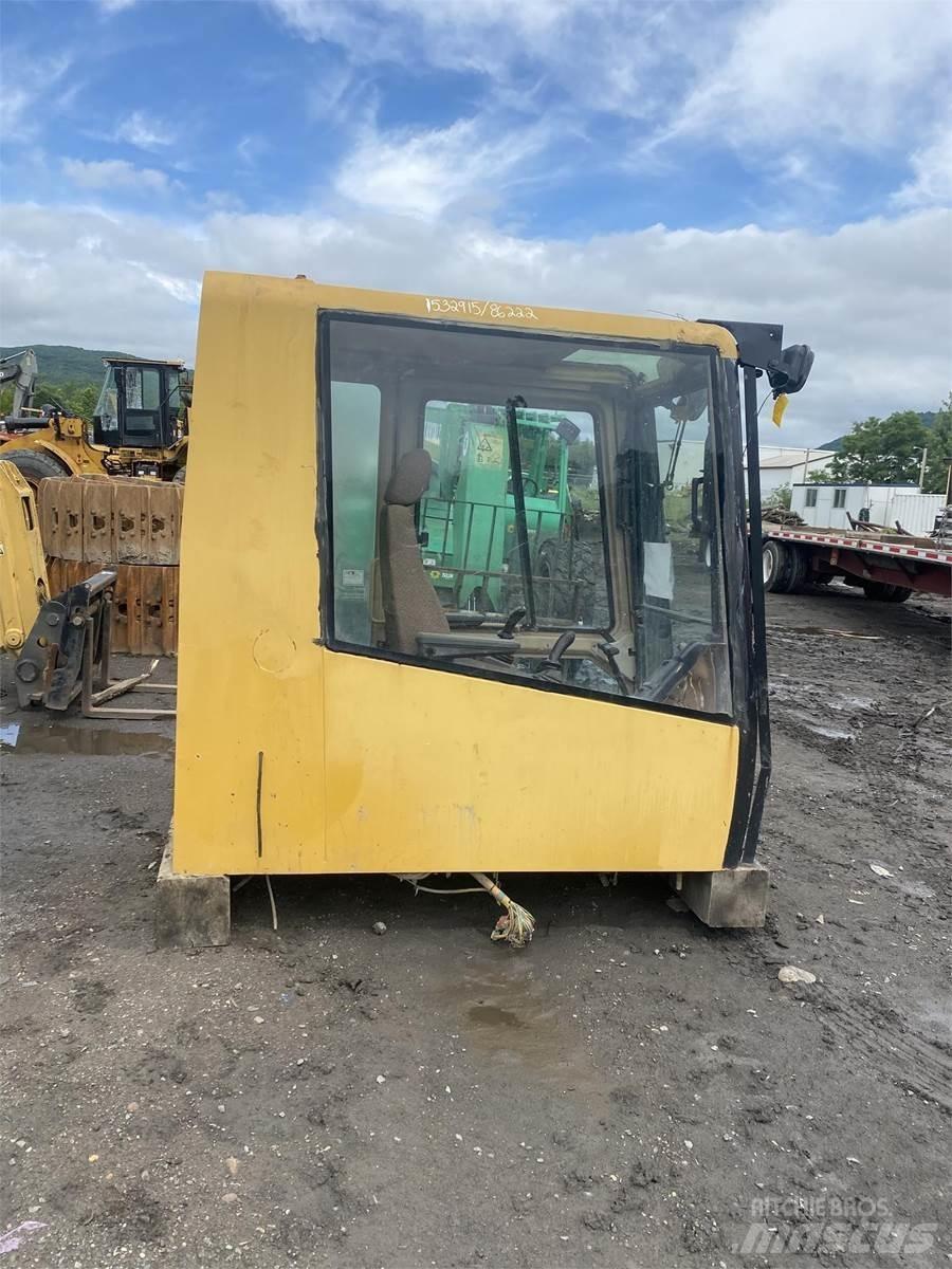 CAT 365 Cabine