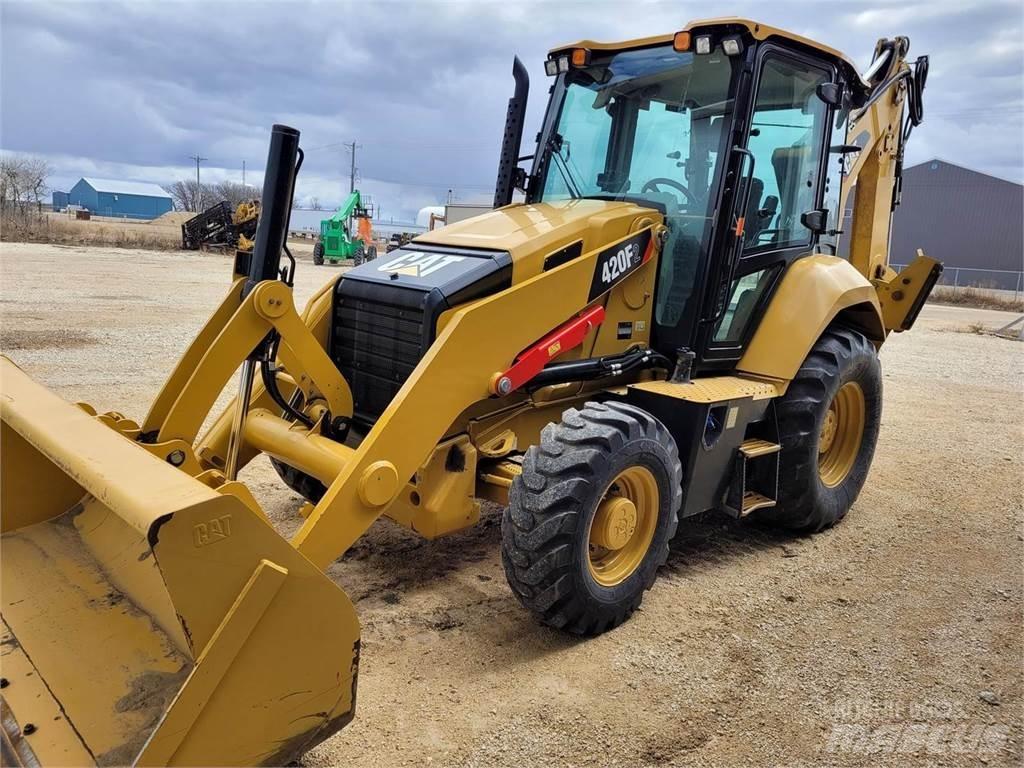 CAT 420F2 Tractopelle