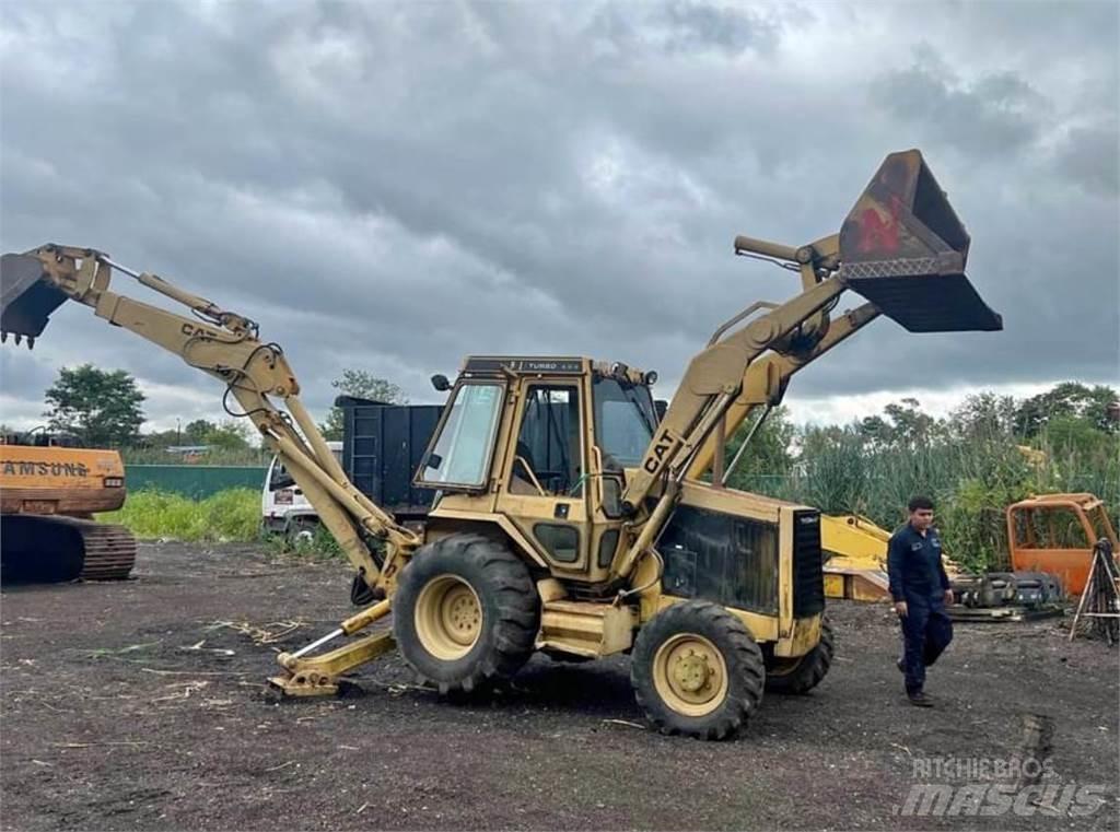 CAT 426 Tractopelle