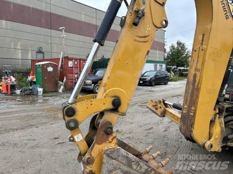 CAT 430F2 Tractopelle