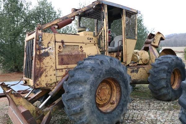 CAT 518 Débusqueur