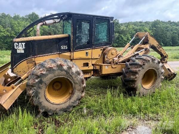 CAT 525 Débusqueur