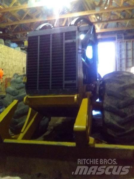 CAT 525C Débusqueur