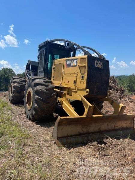 CAT 525D Débusqueur