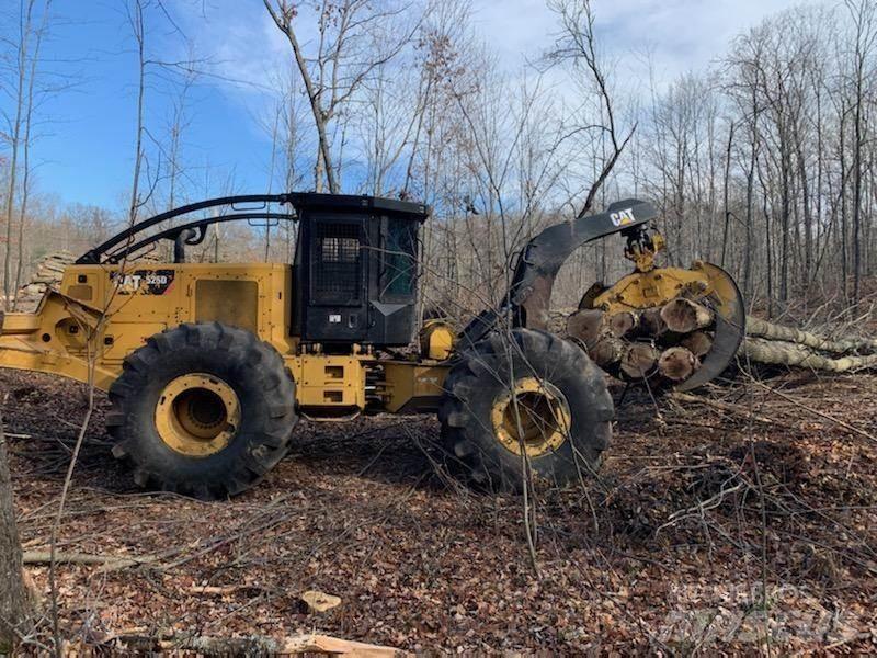 CAT 525D Débusqueur