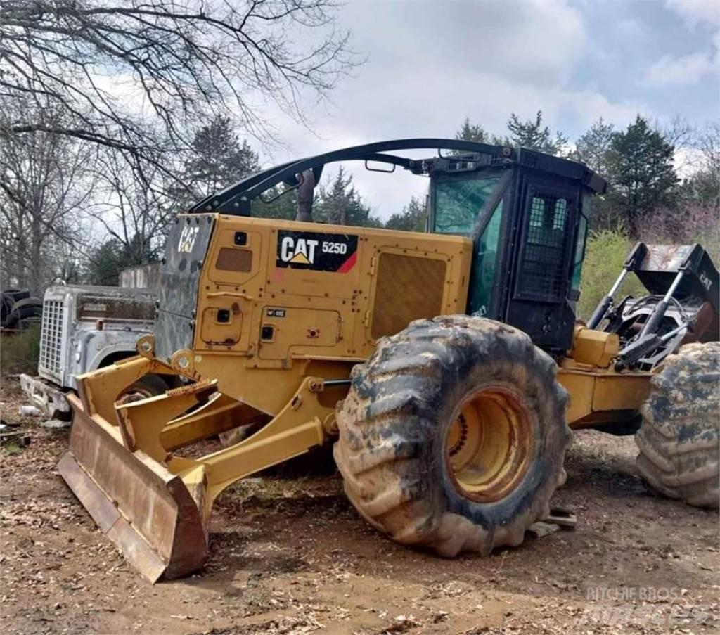 CAT 525D Débusqueur