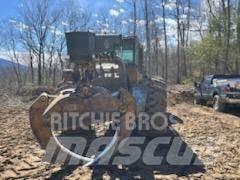 CAT 535B Débusqueur