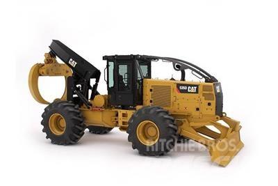 CAT 535D Débusqueur