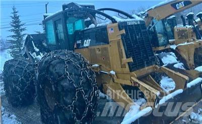 CAT 545C Débusqueur