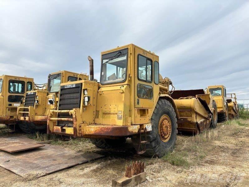 CAT 621F Scraper
