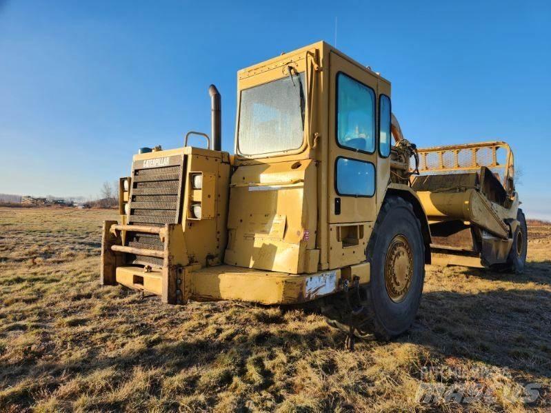 CAT 621F Scraper