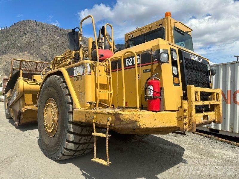 CAT 621G Scraper